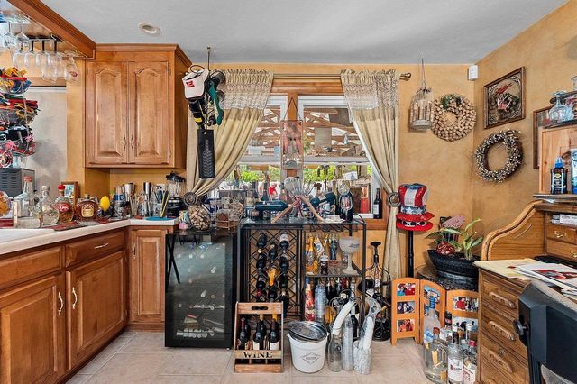 1938 STRAWBERRY LANE, Green Bay, WI 54304