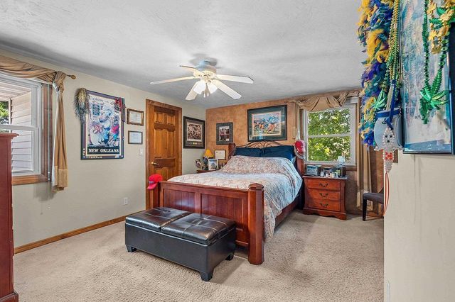 1938 STRAWBERRY LANE, Green Bay, WI 54304