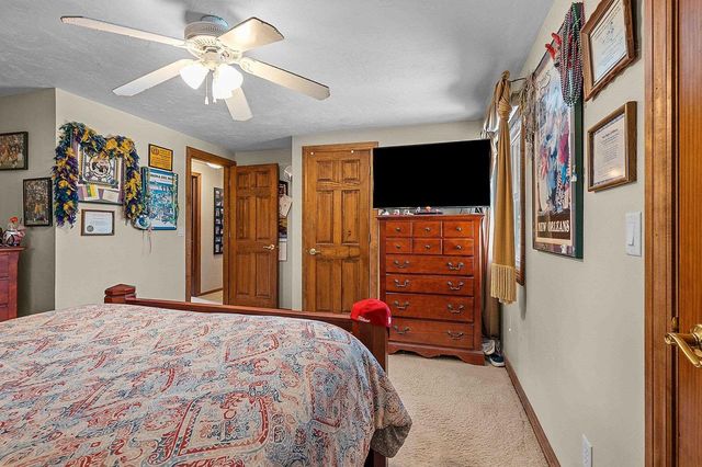 1938 STRAWBERRY LANE, Green Bay, WI 54304