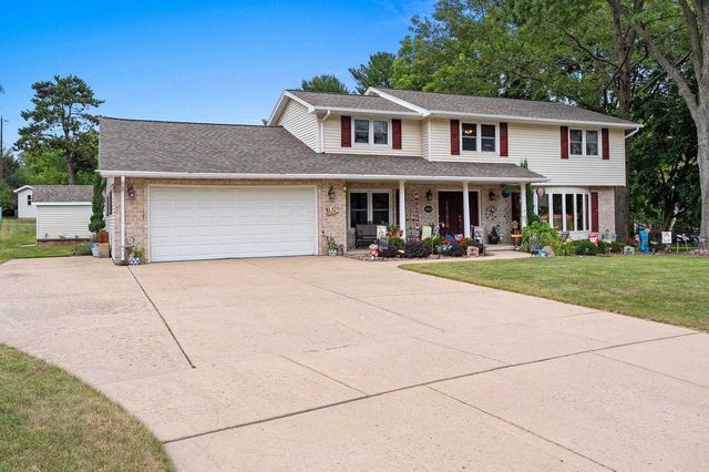 1938 STRAWBERRY LANE, Green Bay, WI 54304