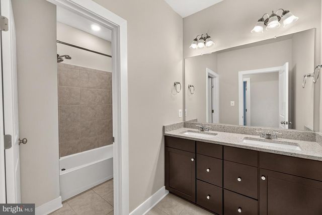 1206 LAWLER DR, Frederick, MD 21702