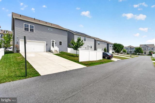 1206 LAWLER DR, Frederick, MD 21702
