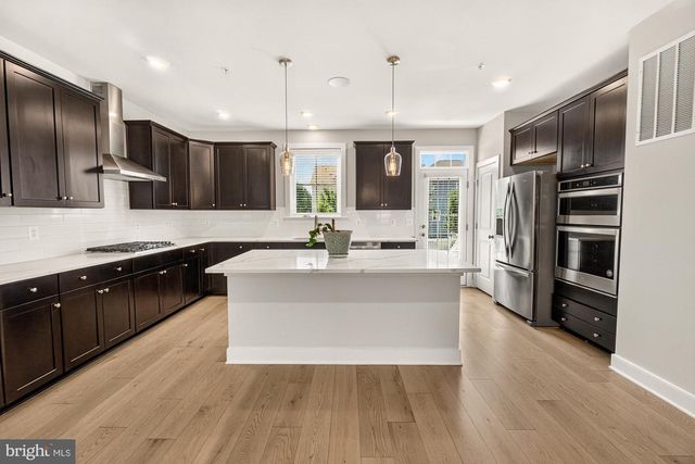 1206 LAWLER DR, Frederick, MD 21702
