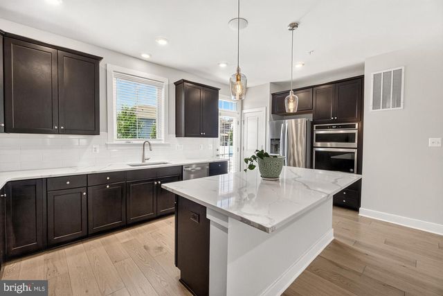 1206 LAWLER DR, Frederick, MD 21702