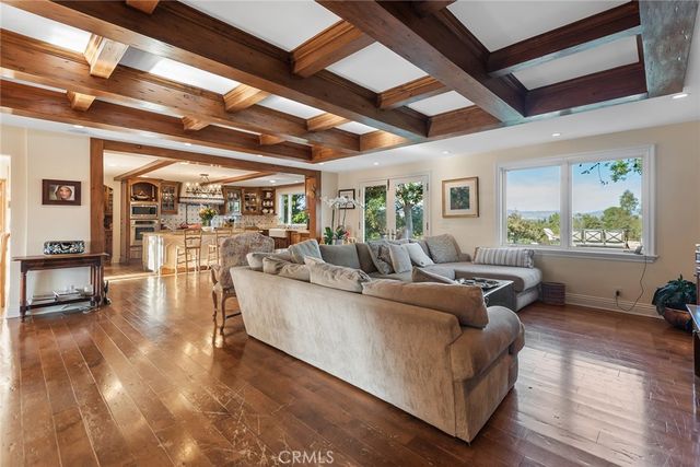 5747 HOBACK GLEN Road, Hidden Hills, CA 91302