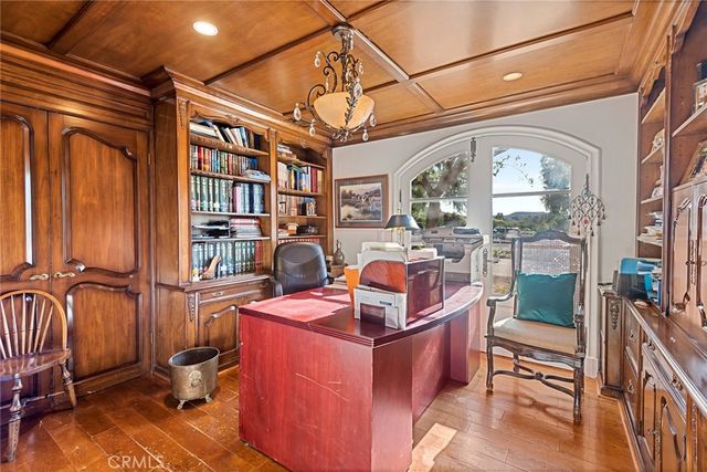 5747 HOBACK GLEN Road, Hidden Hills, CA 91302