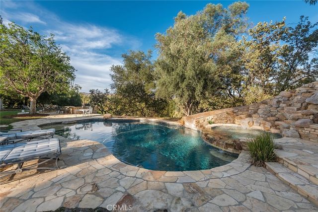 5747 HOBACK GLEN Road, Hidden Hills, CA 91302