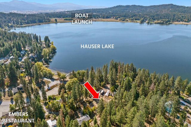 12076 N Wildwood Point Rd, Hauser, ID 83854