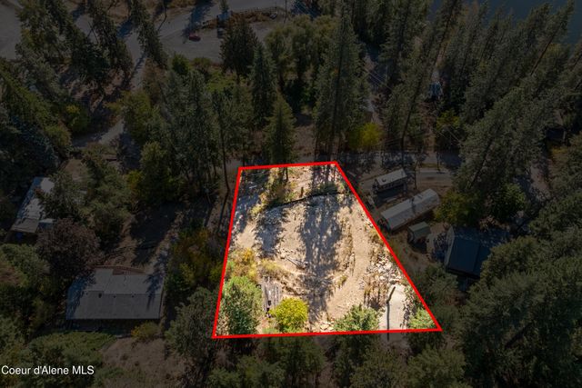12076 N Wildwood Point Rd, Hauser, ID 83854