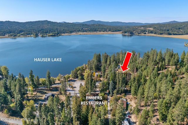 12076 N Wildwood Point Rd, Hauser, ID 83854