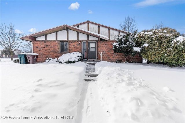 4400 Chadburne Drive, Lansing, MI 48911