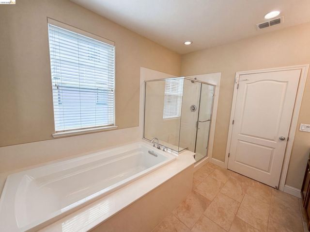 3087 Vittoria Loop, Dublin, CA 94568