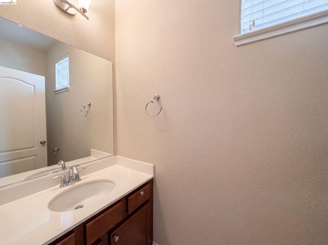 3087 Vittoria Loop, Dublin, CA 94568