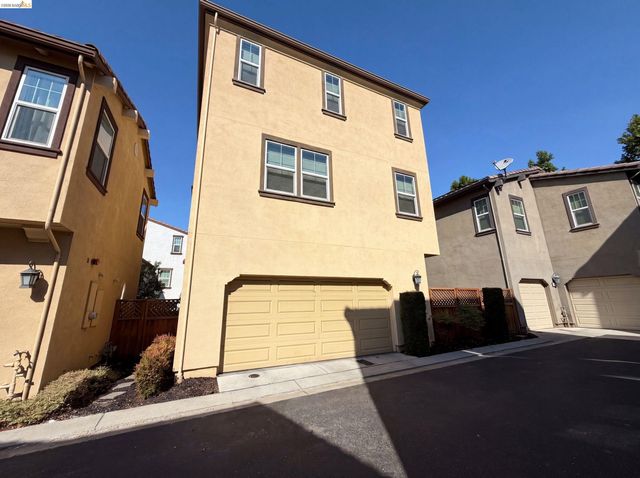 3087 Vittoria Loop, Dublin, CA 94568