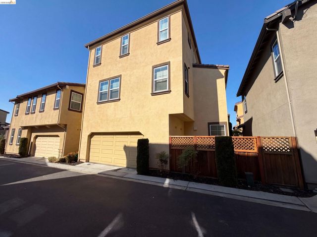 3087 Vittoria Loop, Dublin, CA 94568