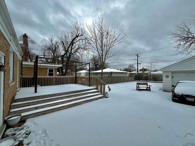 1636 Manchester Avenue, Westchester, IL 60154