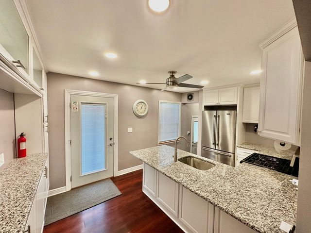 1636 Manchester Avenue, Westchester, IL 60154