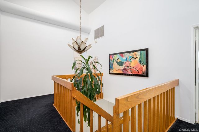 25 Princeton Drive, Syosset, NY 11791