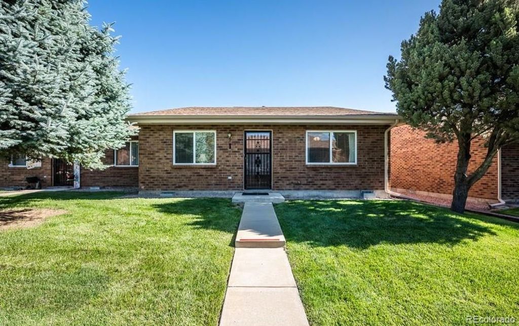 2106 Chatalet Lane I, Pueblo, CO 81005