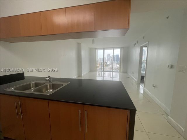 1750 N Bayshore Dr, Miami, FL 33132