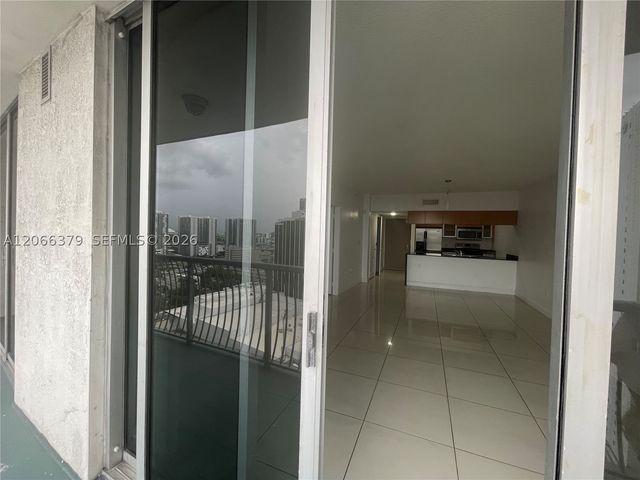 1750 N Bayshore Dr, Miami, FL 33132