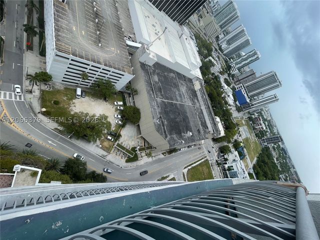 1750 N Bayshore Dr, Miami, FL 33132
