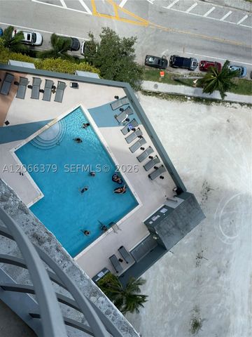 1750 N Bayshore Dr, Miami, FL 33132
