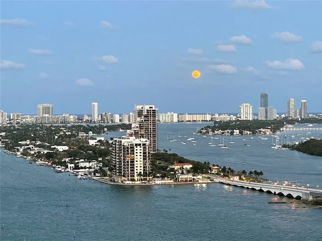 1750 N Bayshore Dr, Miami, FL 33132