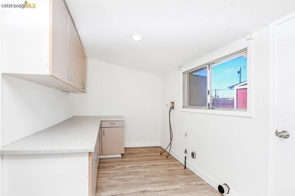 Image 12 of property listing at 180 Hill Ave, Oakley, CA 94561