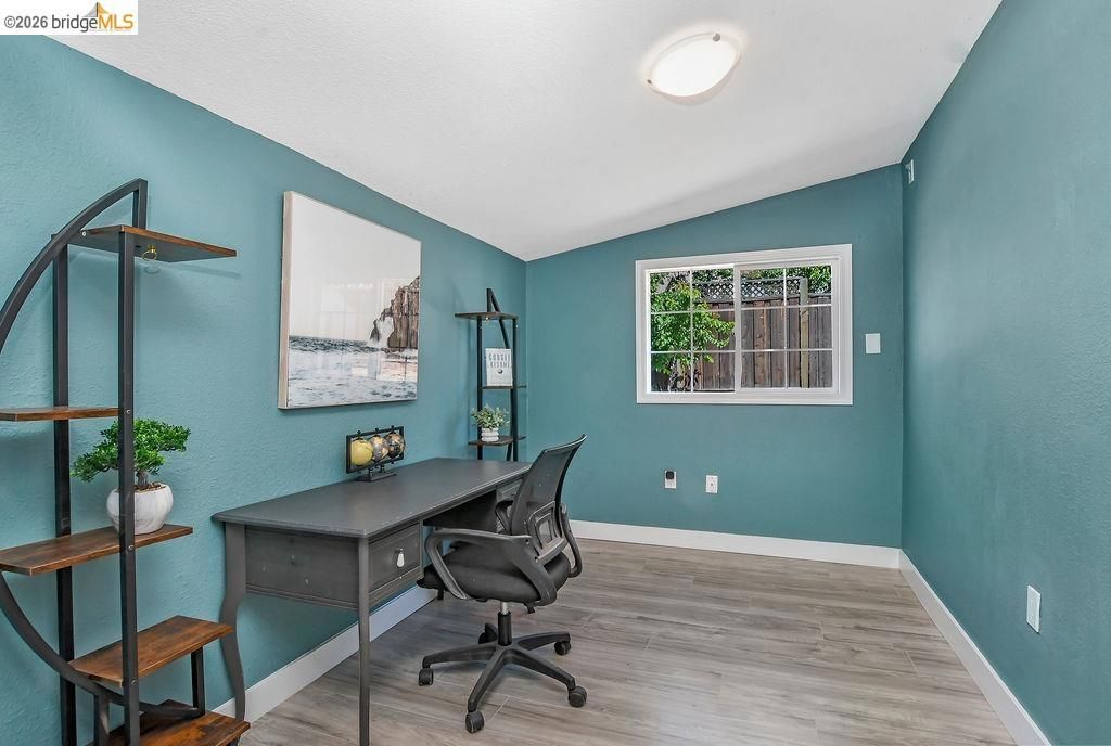 Image 13 of property listing at 180 Hill Ave, Oakley, CA 94561