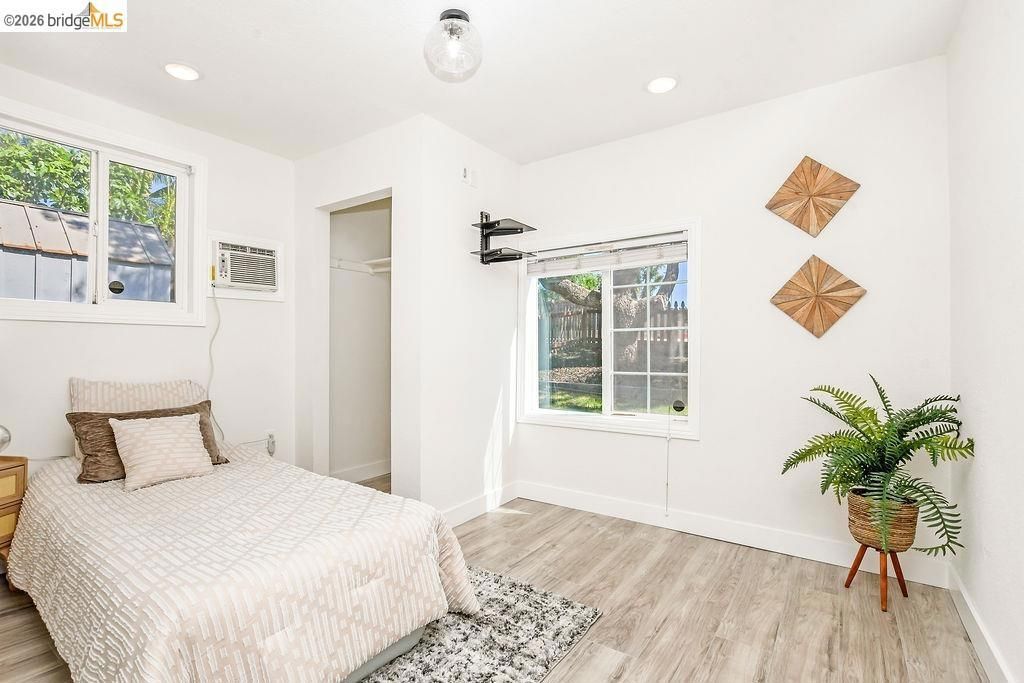 Image 18 of property listing at 180 Hill Ave, Oakley, CA 94561