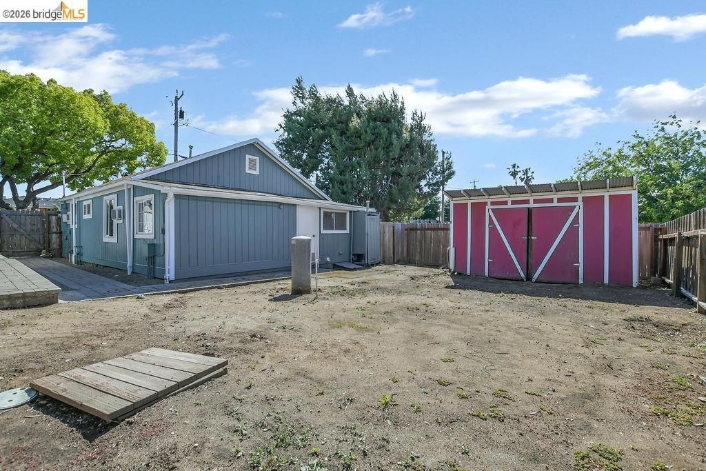 Image 24 of property listing at 180 Hill Ave, Oakley, CA 94561
