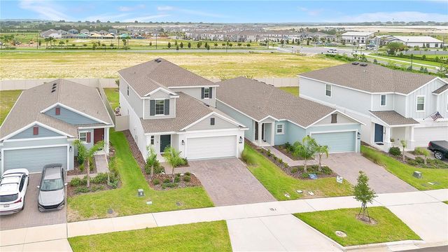 2707 RUNNERS CIRCLE, Clermont, FL 34714