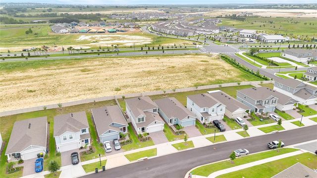 2707 RUNNERS CIRCLE, Clermont, FL 34714
