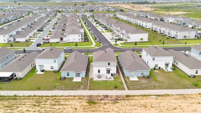 2707 RUNNERS CIRCLE, Clermont, FL 34714