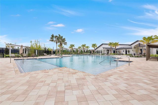 2707 RUNNERS CIRCLE, Clermont, FL 34714