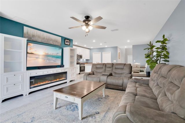 2707 RUNNERS CIRCLE, Clermont, FL 34714