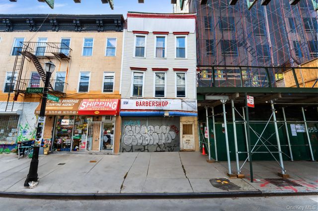 1040 Broadway, Brooklyn, NY 11221