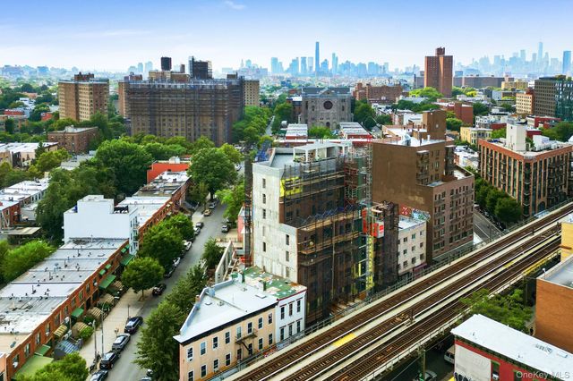 1040 Broadway, Brooklyn, NY 11221