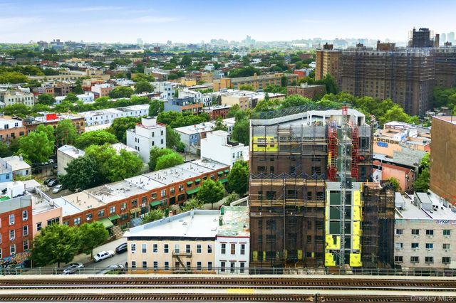 1040 Broadway, Brooklyn, NY 11221