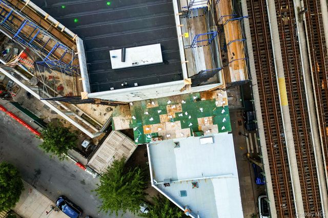 1040 Broadway, Brooklyn, NY 11221