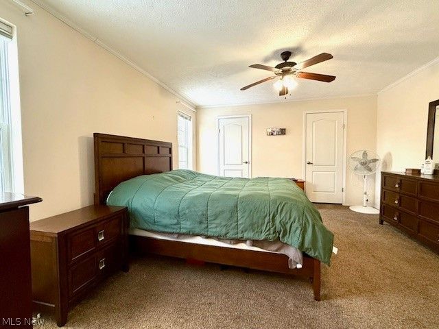 362 Pin Oak Circle, Elyria, OH 44035