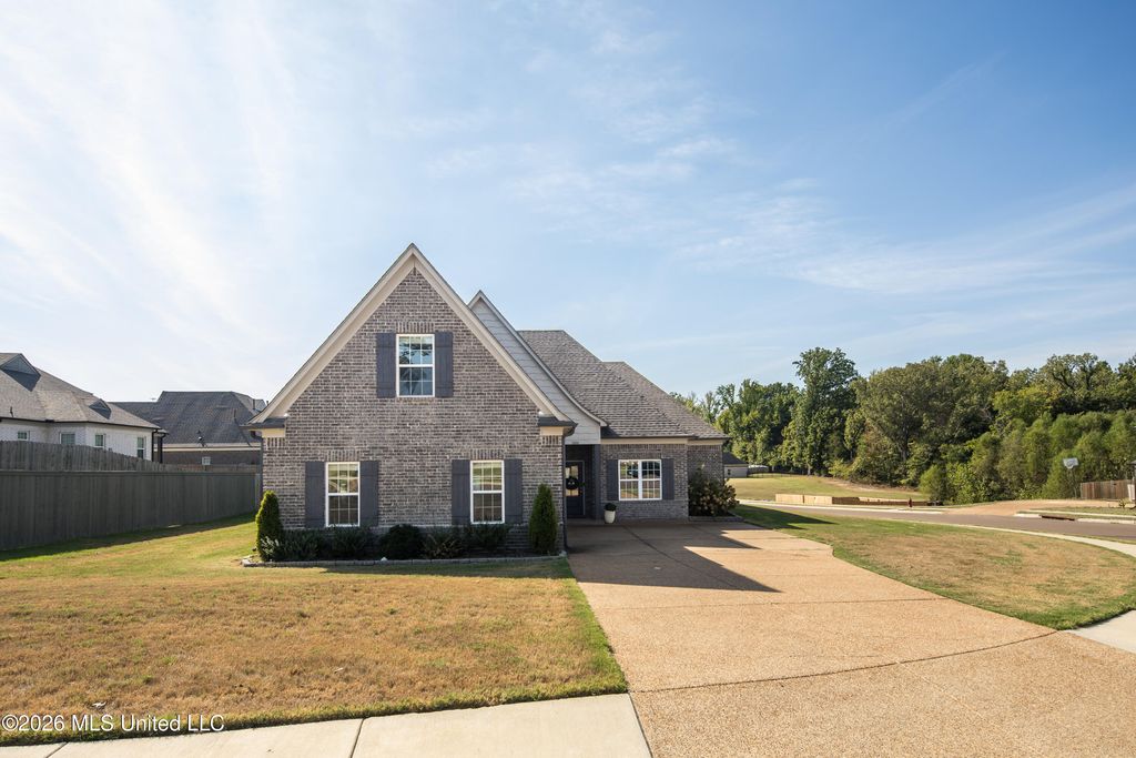 1060 Pettigrew Drive, Hernando, MS 38632 — exterior