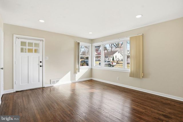 1306 ABBOTT RD, Rockville, MD 20851