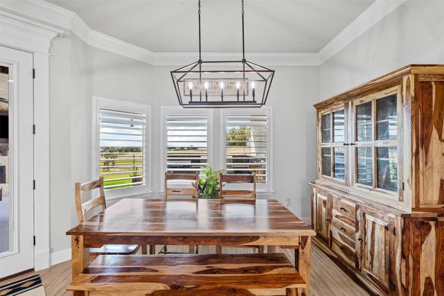 108 N Silver Saddle Trail, Weatherford, TX 76087