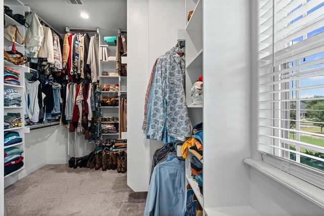 108 N Silver Saddle Trail, Weatherford, TX 76087