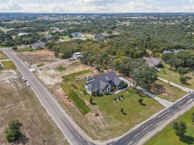 108 N Silver Saddle Trail, Weatherford, TX 76087
