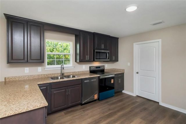 369 Coventry Way, Mobile, AL 36606