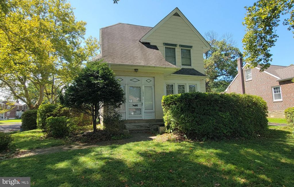 1050 STANWOOD ST, PHILADELPHIA, PA 19111 — exterior