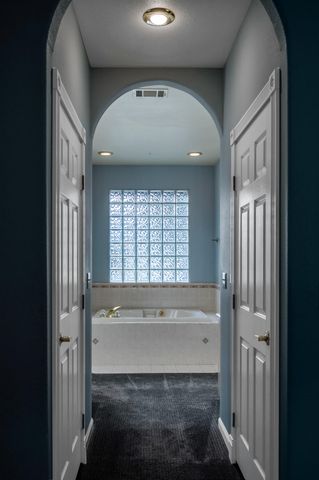 1134 N Rova Court, Visalia, CA 93291